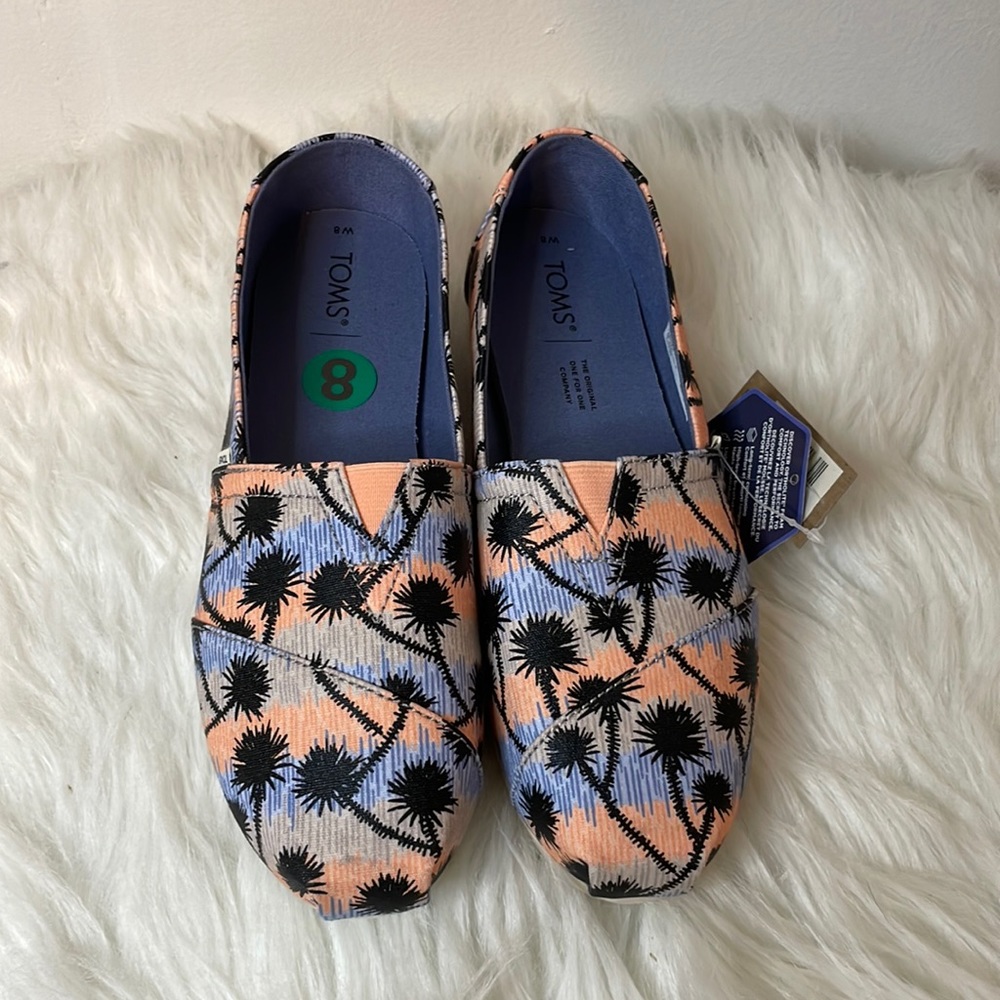 Toms Wmn Alpargata size 8 multi color tree print high level breathability